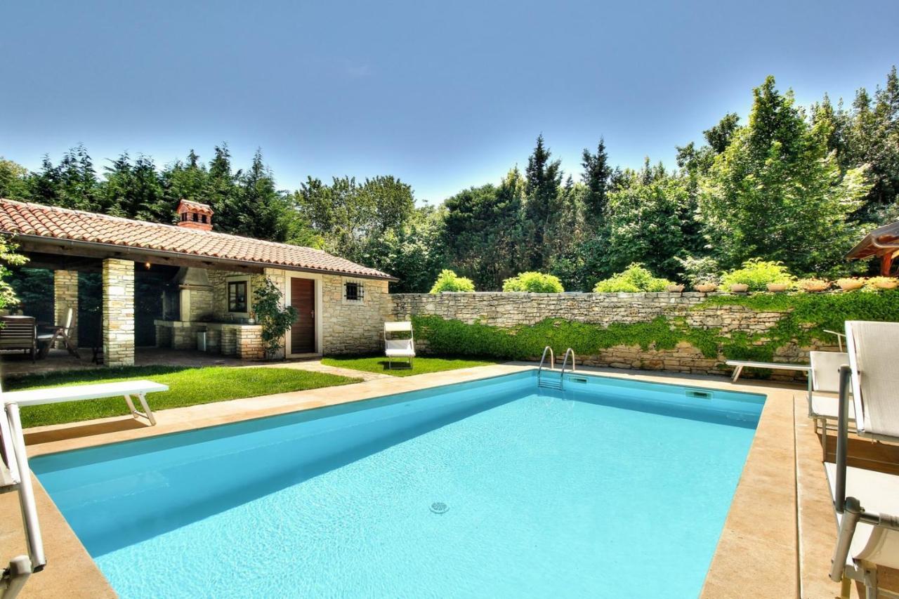 Villa Anthony With 3 Bedroom And Private Pool Near Umag Materada Exterior foto