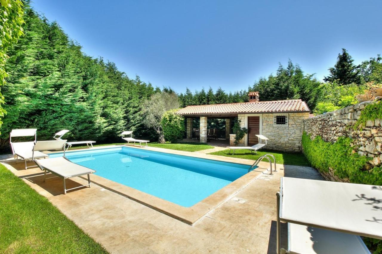 Villa Anthony With 3 Bedroom And Private Pool Near Umag Materada Exterior foto